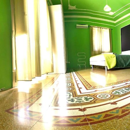 ボエーム B&B アル セントロ パレルモ エクステリア 写真